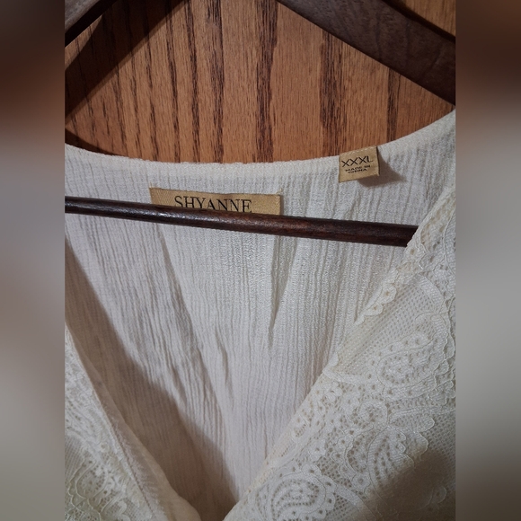 Shyanne - Picture 3 of 4